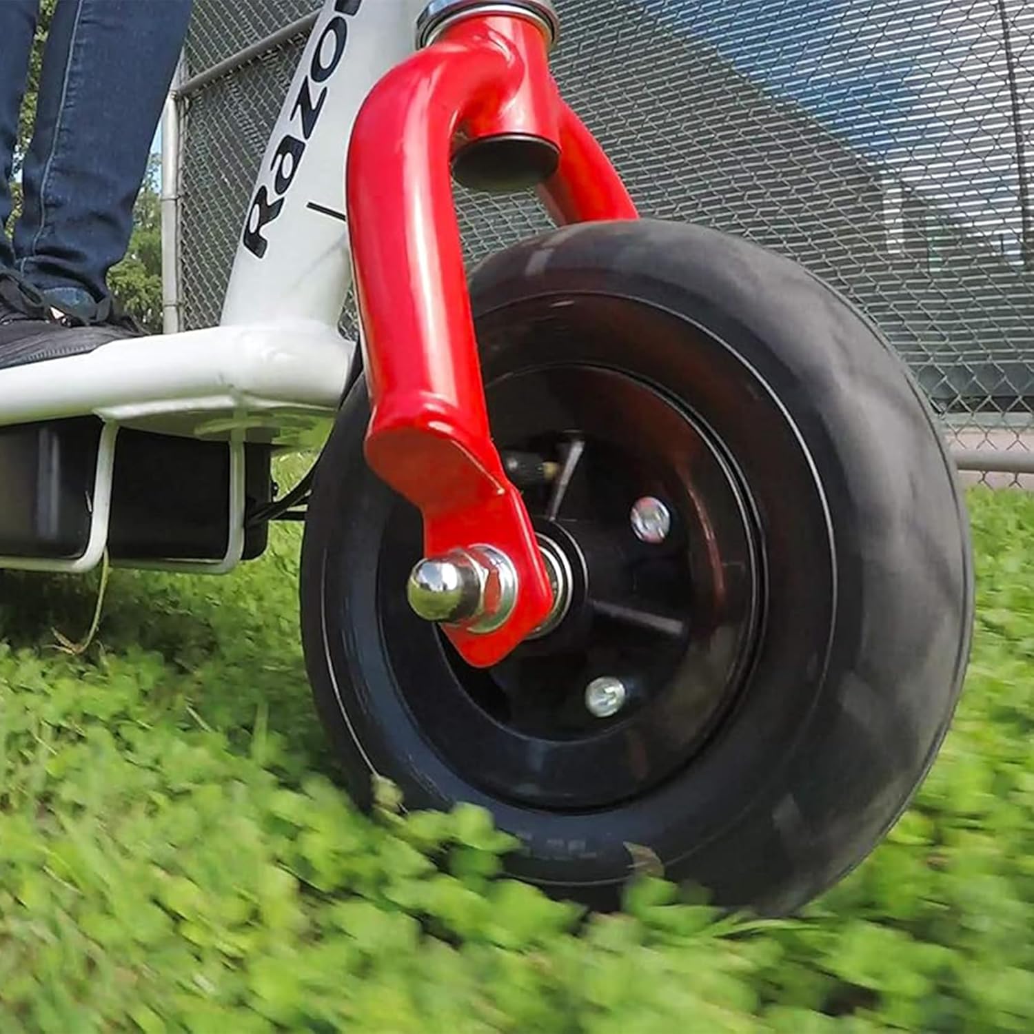 E200 Electric Scooter 12 MPH High-Torque Motor 40 Min Ride Time White