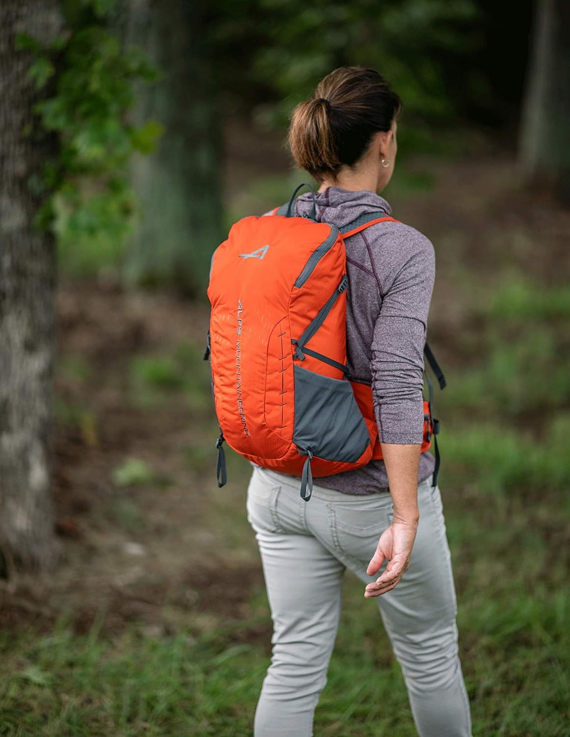 Canyon 20L Hiking Daypack with Rain Cover Chili/Gray