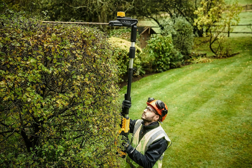 DCMPH566N XR Pole Hedge Trimmer 18V Bare Unit